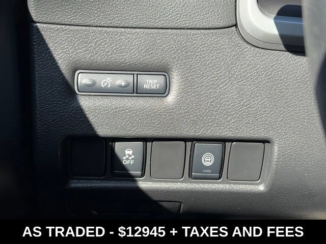 Used 2021 Brilliant Silver Nissan SV image 19