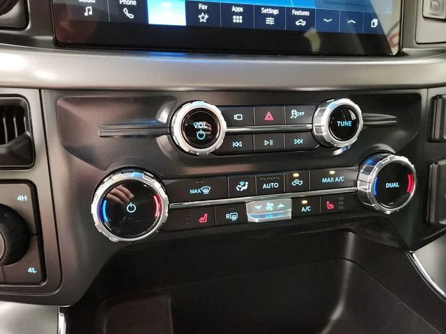 New 2026 Agate Black Metallic Ford XLT image 20
