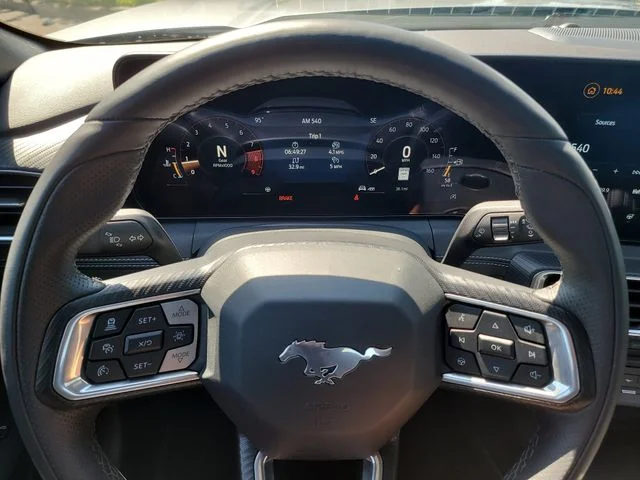 New 2025 Silver Metallic Ford GT Premium image 28