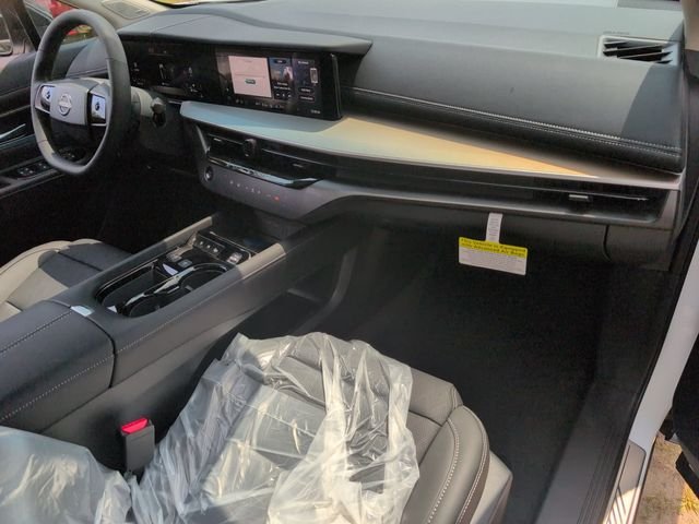 New 2026 White Nissan Platinum image 27