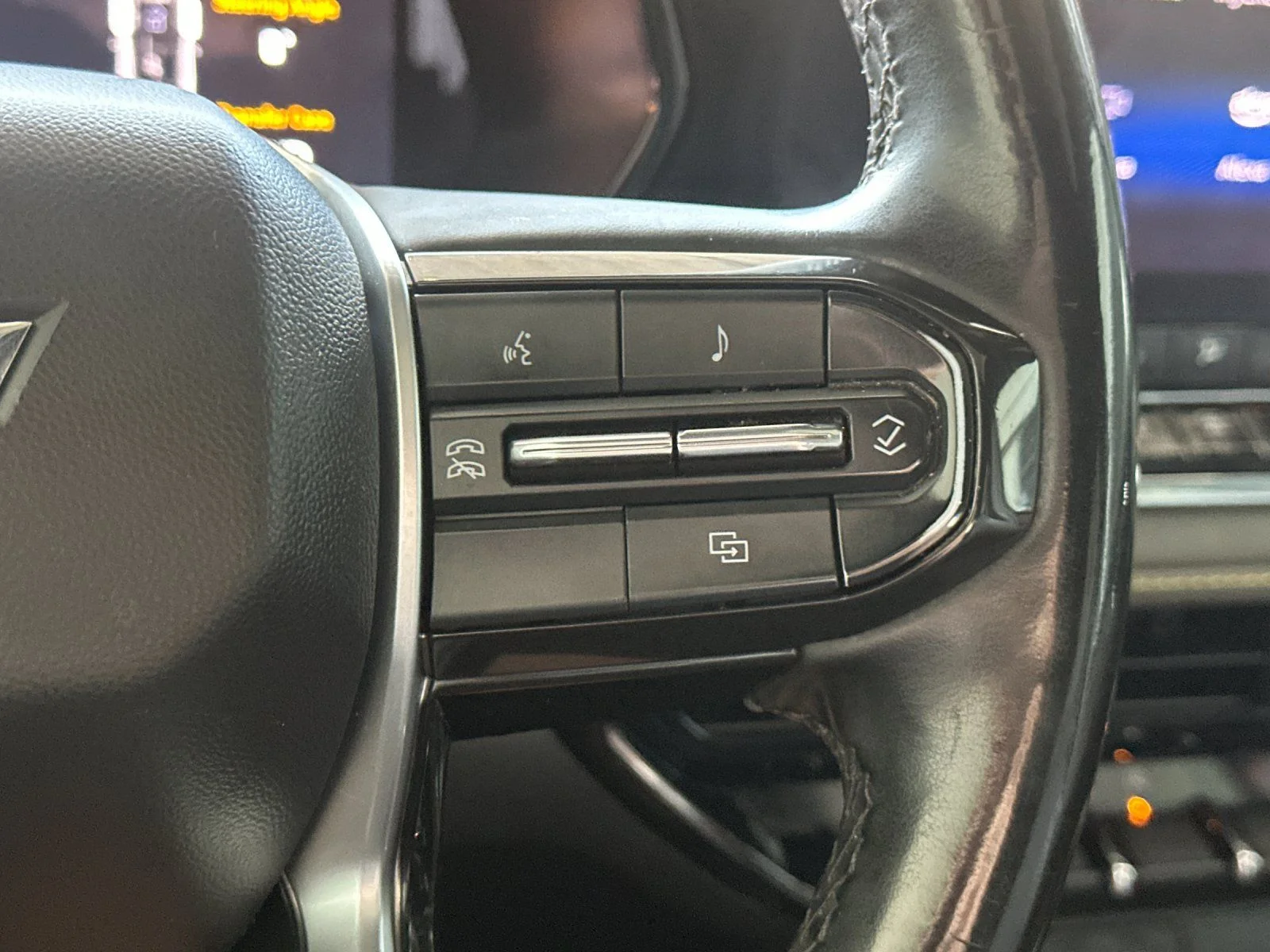 Used 2024 Gray Chevrolet ZR2 image 26