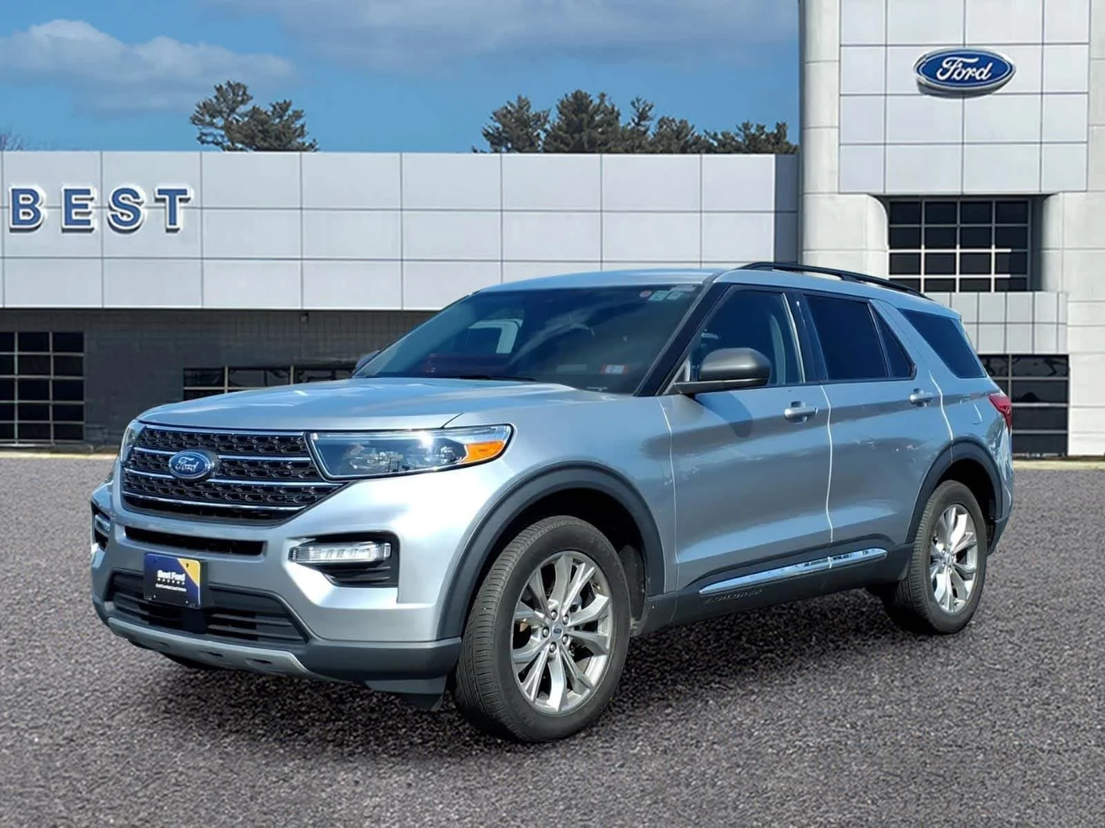 2023 Ford Explorer XLT