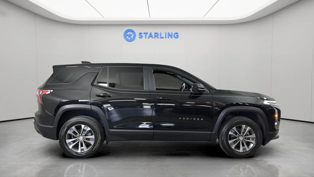 Used 2025 Mosaic Black Metallic Chevrolet LT image 11