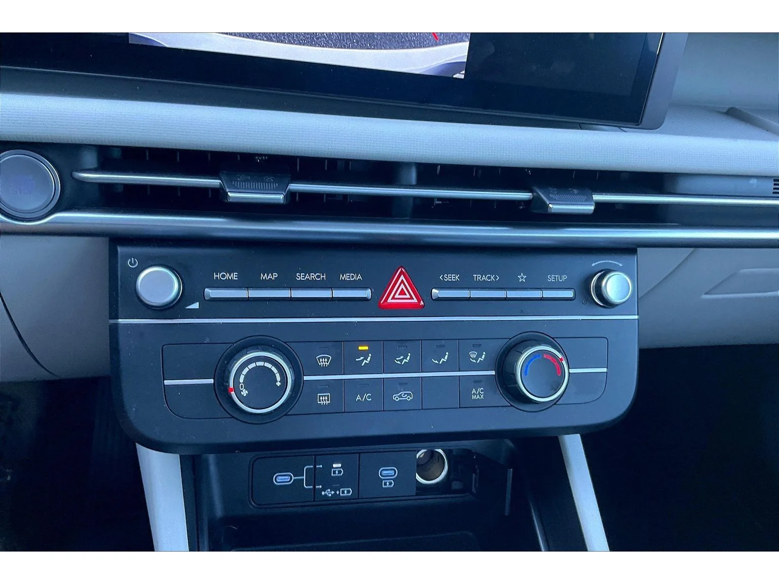 Used 2026  Hyundai SE image 21