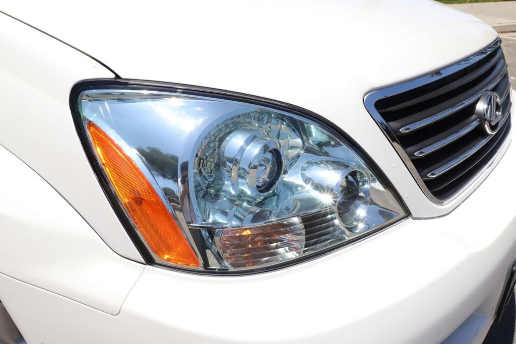Used 2004 Blizzard Pearl Lexus 470 image 4