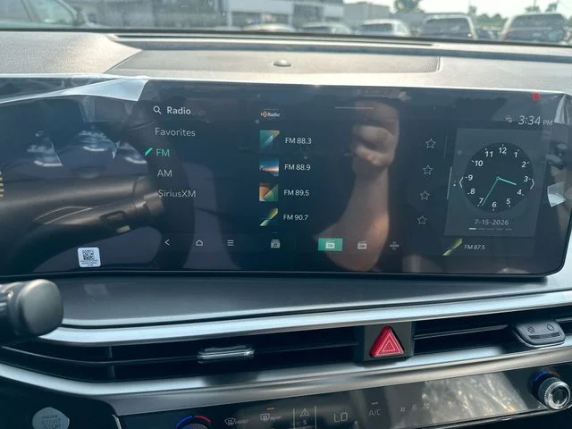 New 2026 Glacial White Pearl Kia S image 13