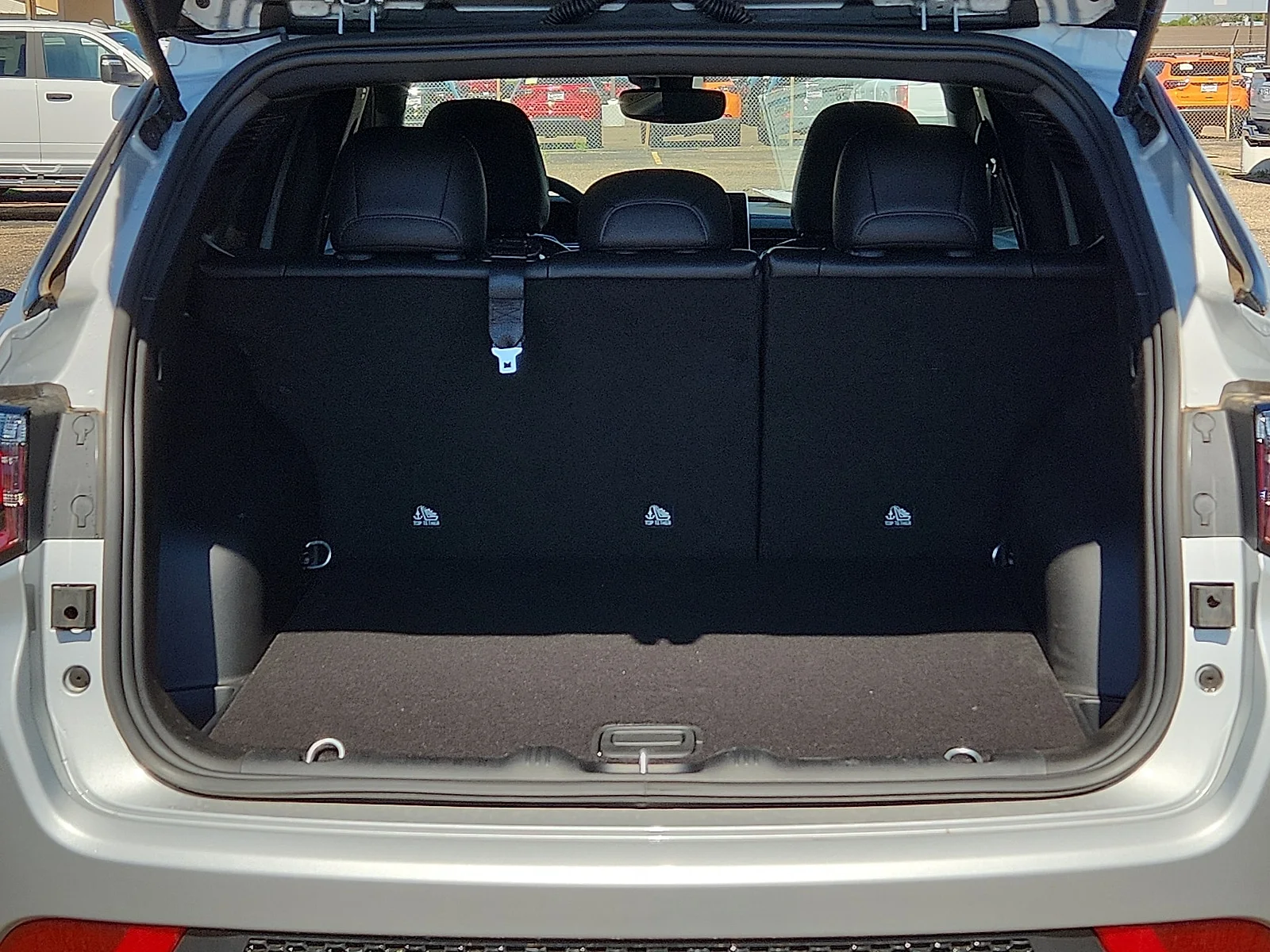 New 2026 Silver Jeep LATITUDE ALTITUDE 4X4 image 9