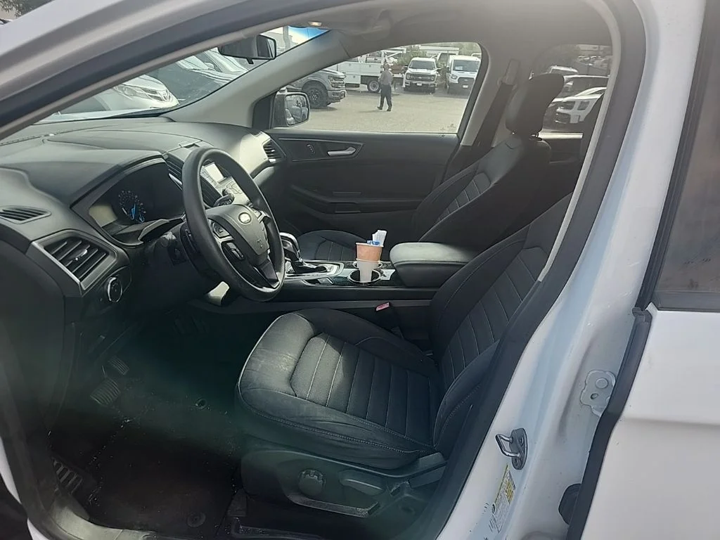 Used 2015 White Ford SE image 19