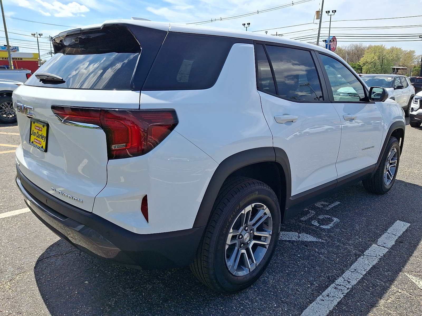 New 2026 Summit White GMC Elevation image 4