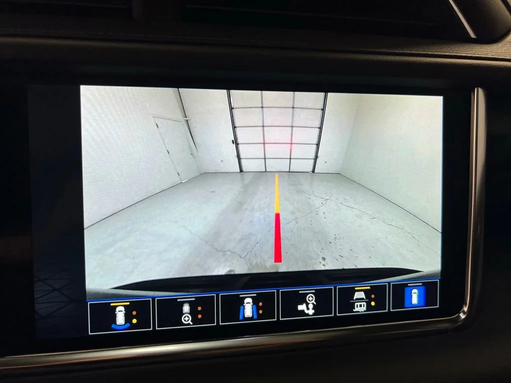 Used 2022 Onyx Black GMC Denali image 22