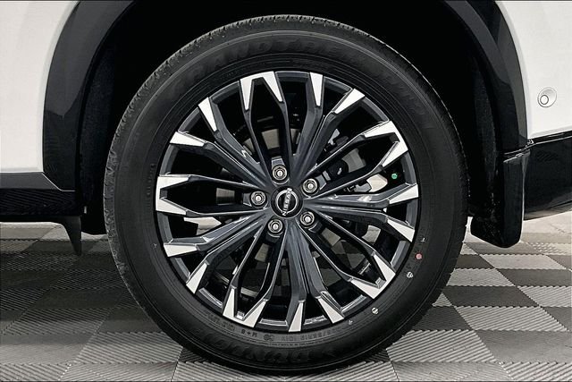 2025 Nissan Rogue Platinum - Photo 13