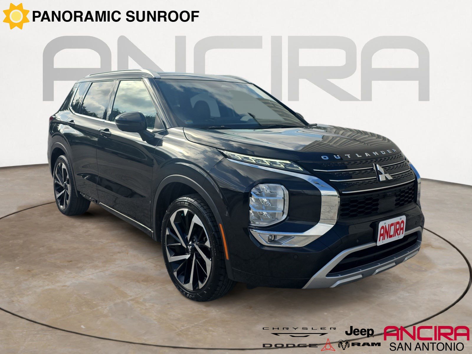 2022 Mitsubishi Outlander SEL FWD's photo