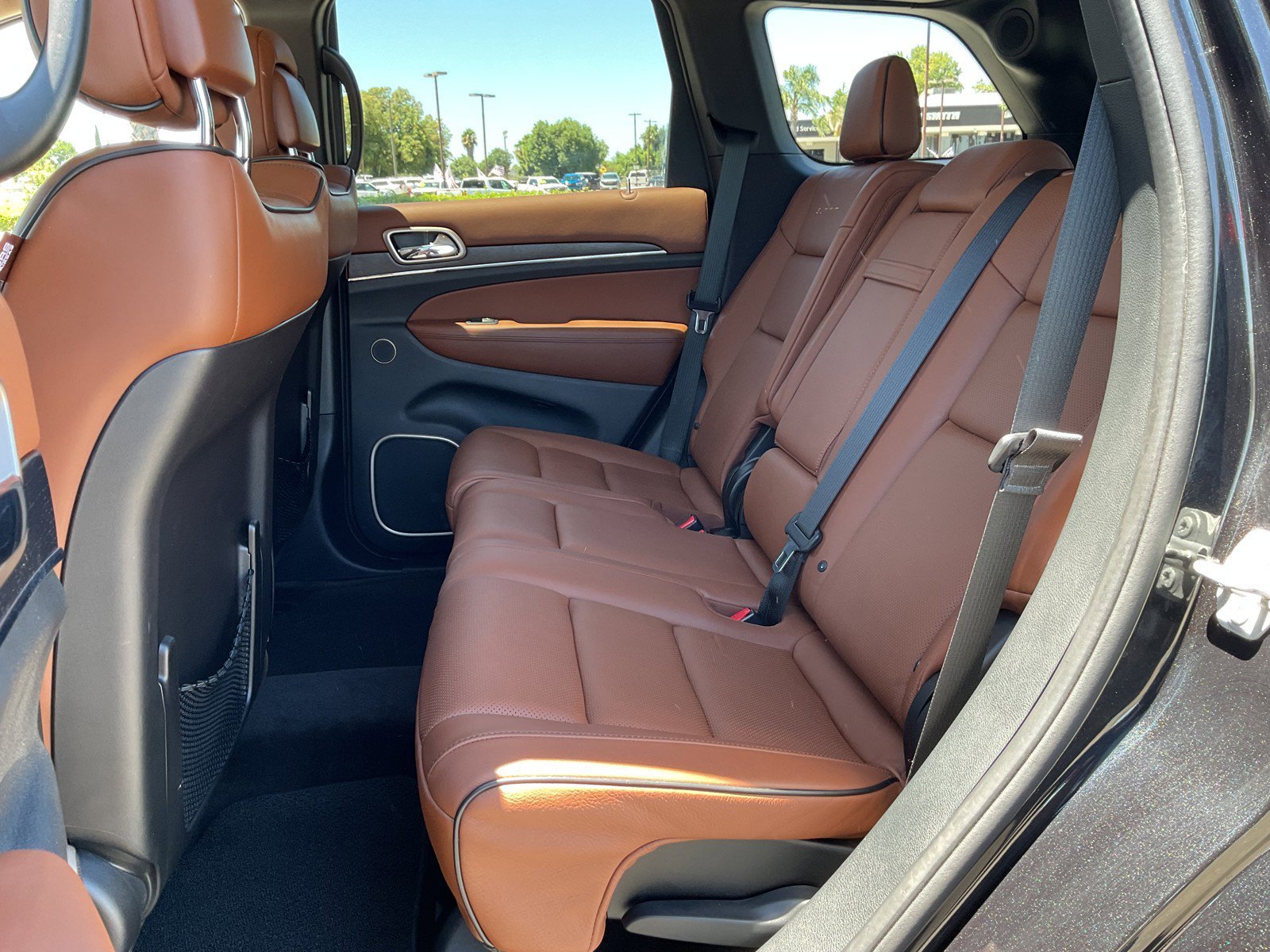 Used 2016 Brilliant Black Crystal Pearlcoat Jeep Summit image 15
