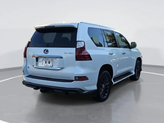 Used 2021 White Lexus 460 image 3