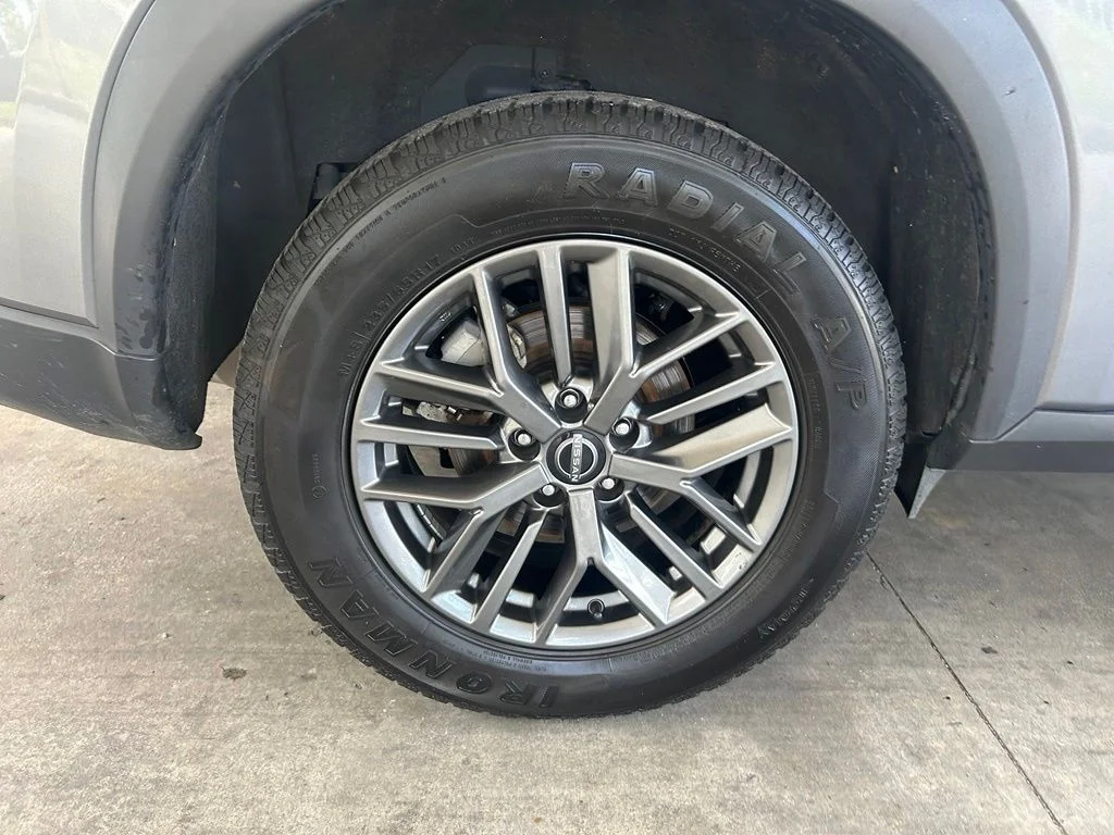 Used 2024 Gray Nissan S image 16