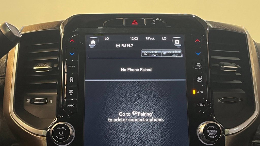 Used 2019 Diamond Black Ram Laramie image 20