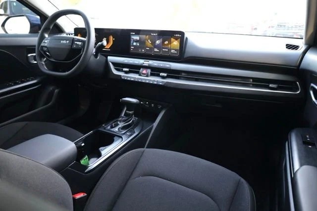 Used 2026 Blue Kia LXS image 35