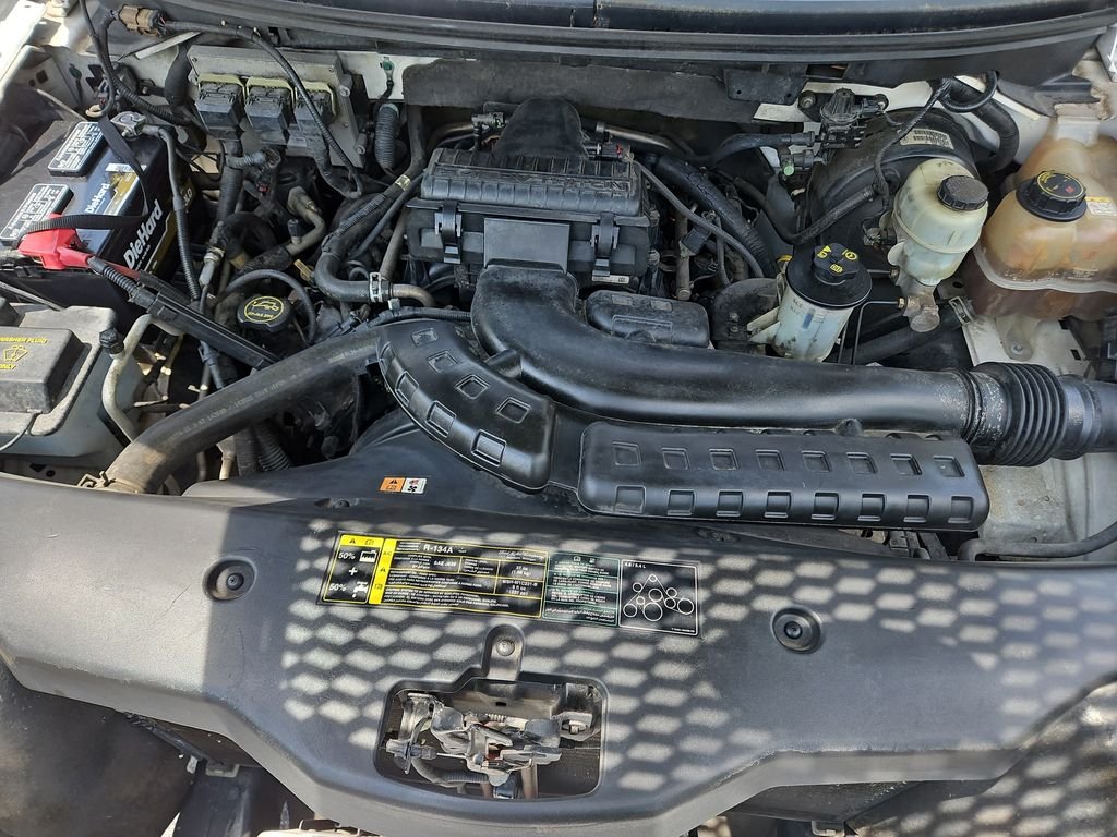 Used 2004  Ford  image 19
