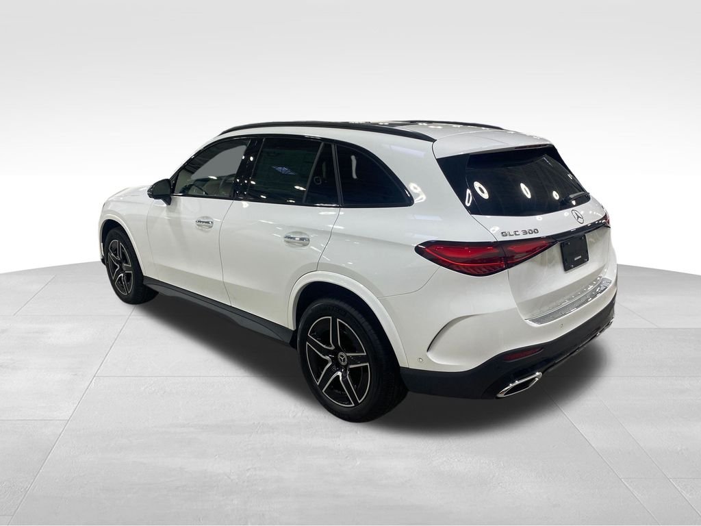 Used 2026 White Mercedes-Benz GLC 300 image 3