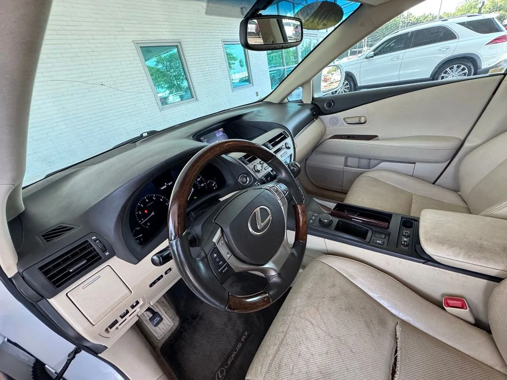 Used 2013 White Lexus 350 image 12