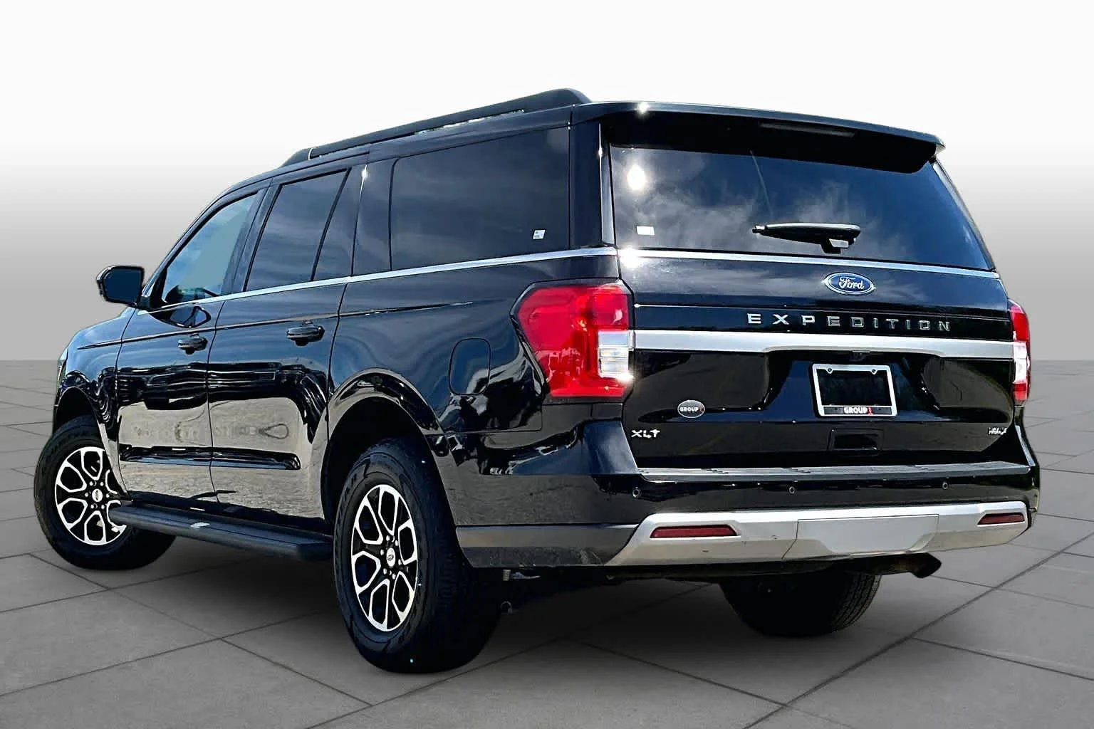 Certified Used 2024 Agate Black Metallic Ford XLT image 12