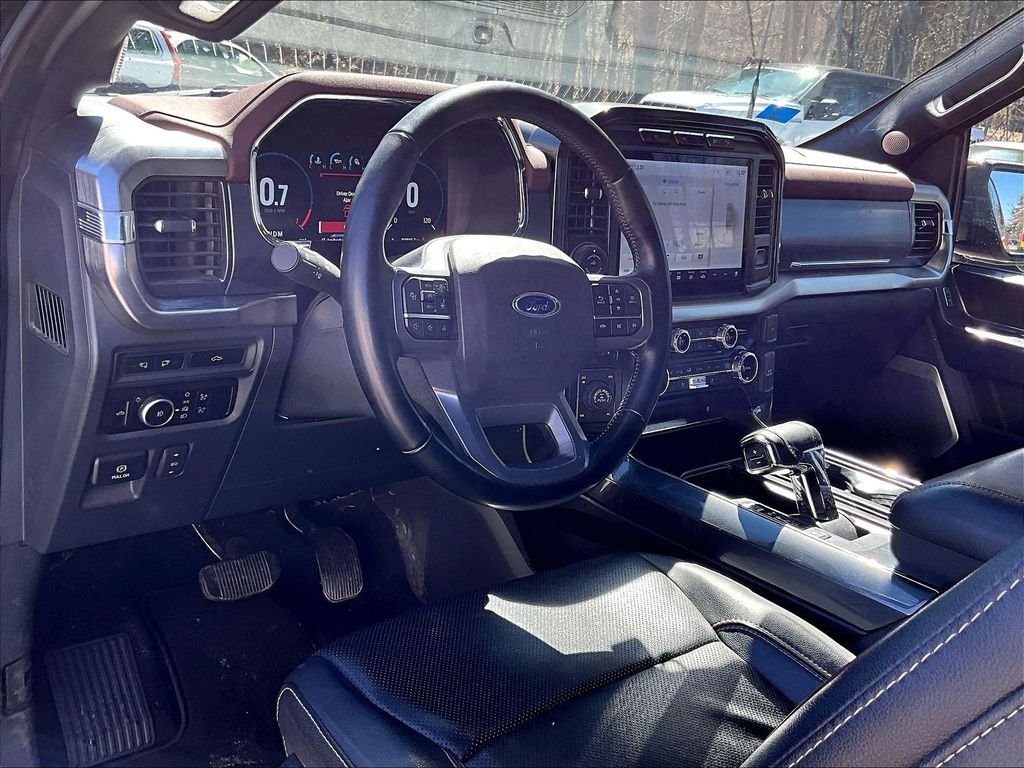 Used 2023 Black Metallic Ford Lariat image 8