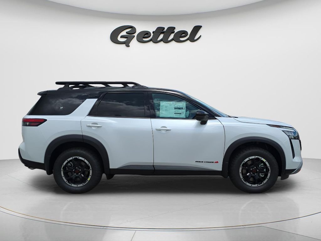 New 2026 Everest White Pearl TriCoat / Super Black Two-tone Nissan Rock Creek® image 4