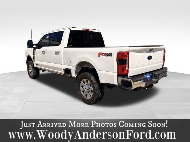 Used 2023 Star White Ford Lariat image 5