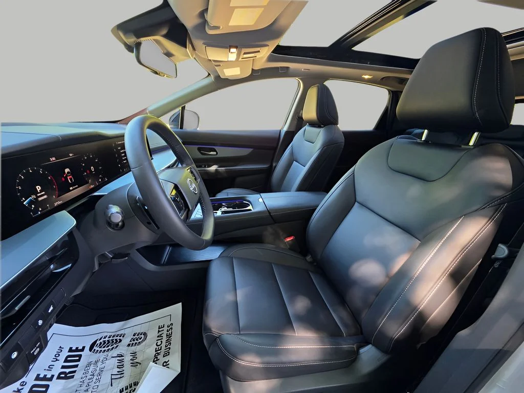 Used 2025 Brilliant Silver Metallic Nissan SL image 19