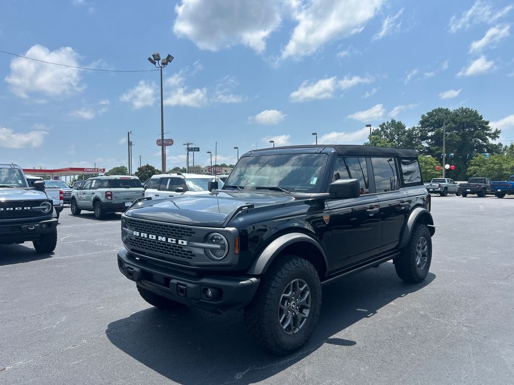 New 2025 Black Ford Badlands image 3