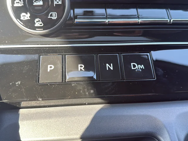 2026 Nissan Armada Platinum - Photo 28