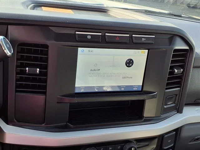 New 2024 Oxford White Ford XLT image 10
