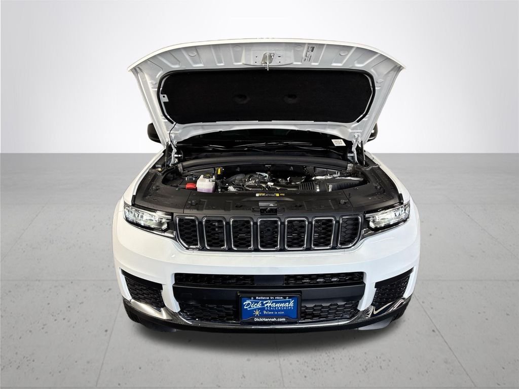 New 2026 Bright White Clearcoat Jeep Laredo image 21