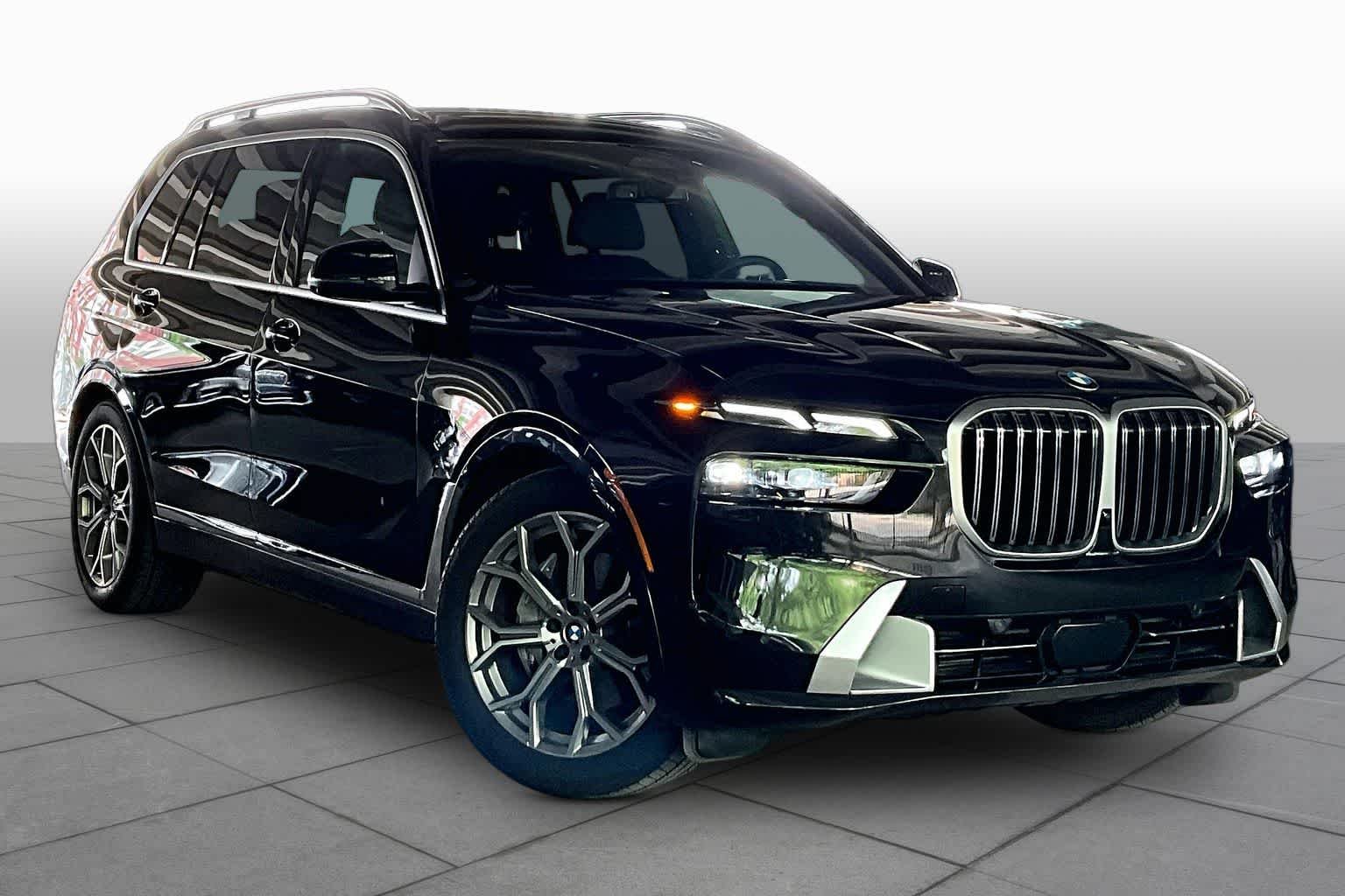 Certified Used 2026 Black Sapphire Metallic BMW xDrive40i image 2