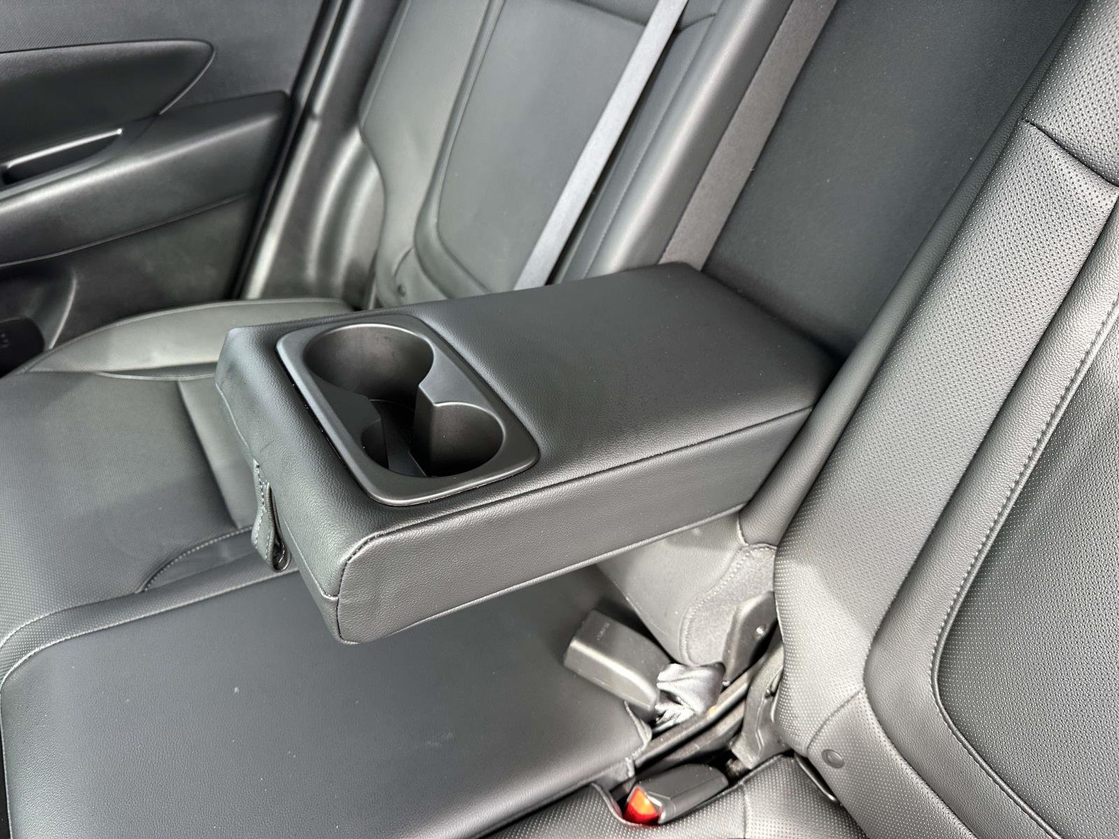 Certified Used 2025 Silver Hyundai SEL Convenience image 19