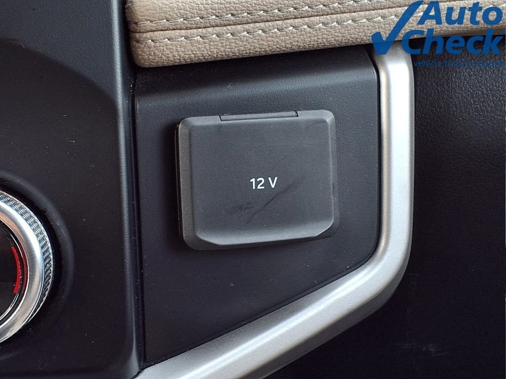Used 2024 Black Ford Limited image 19