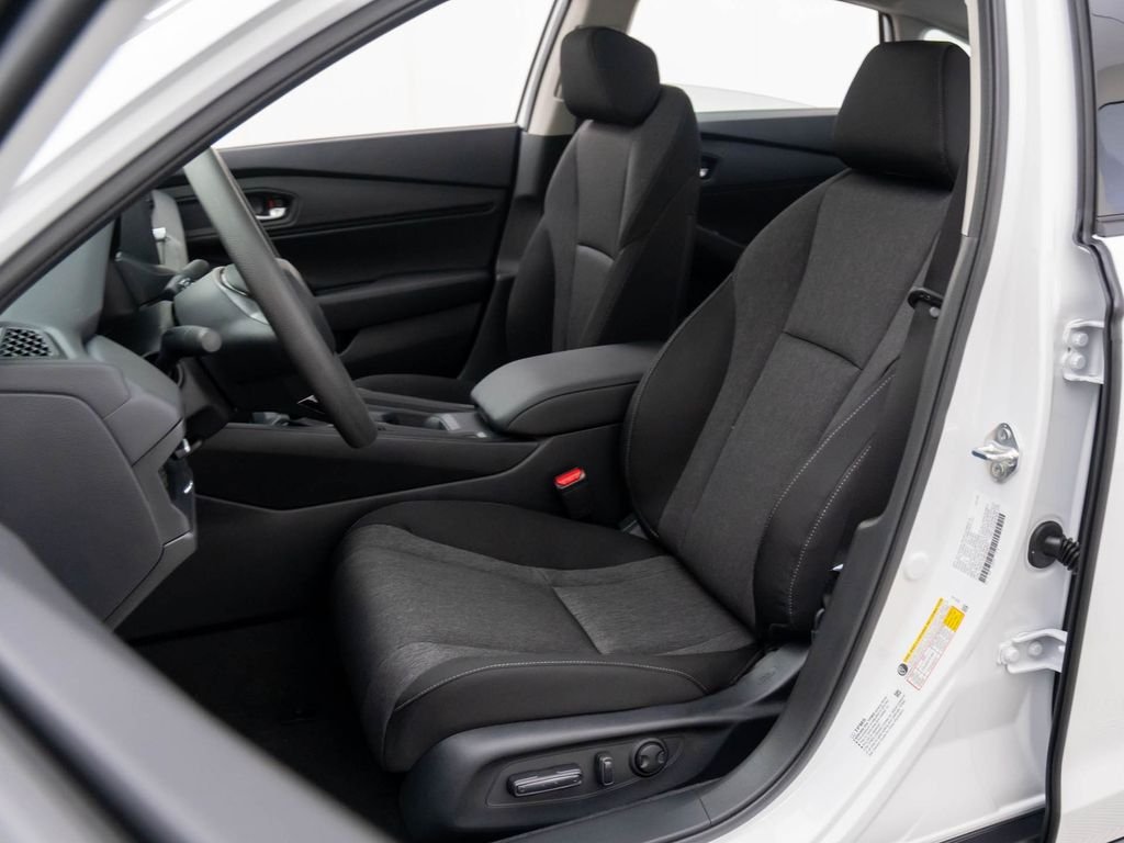 New 2026 Platinum White Pearl Honda SE image 18