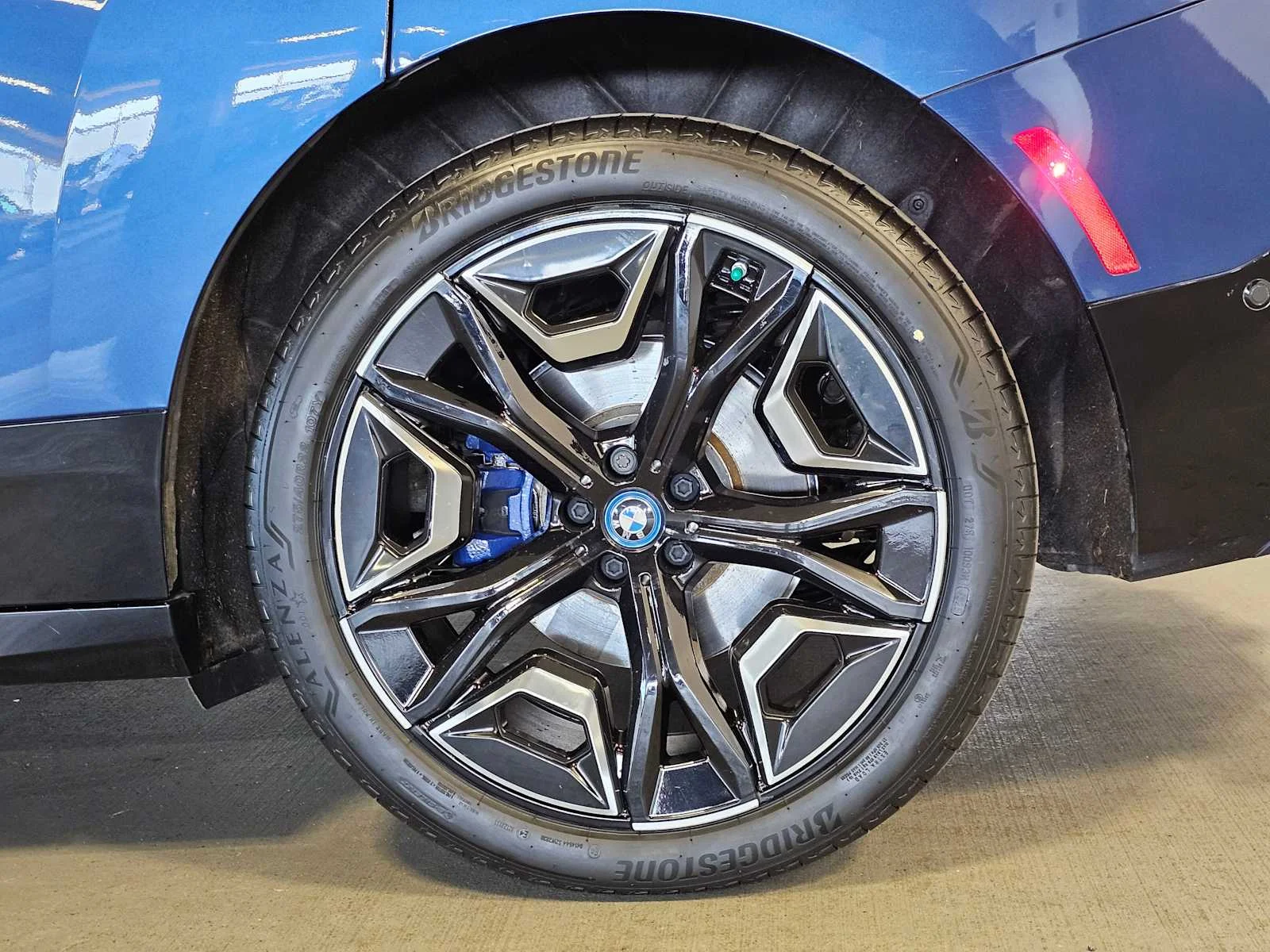 Certified Used 2024 Phytonic Blue Metallic BMW xDrive50 image 8