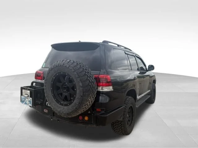 Used 2018 Black Toyota Base image 4