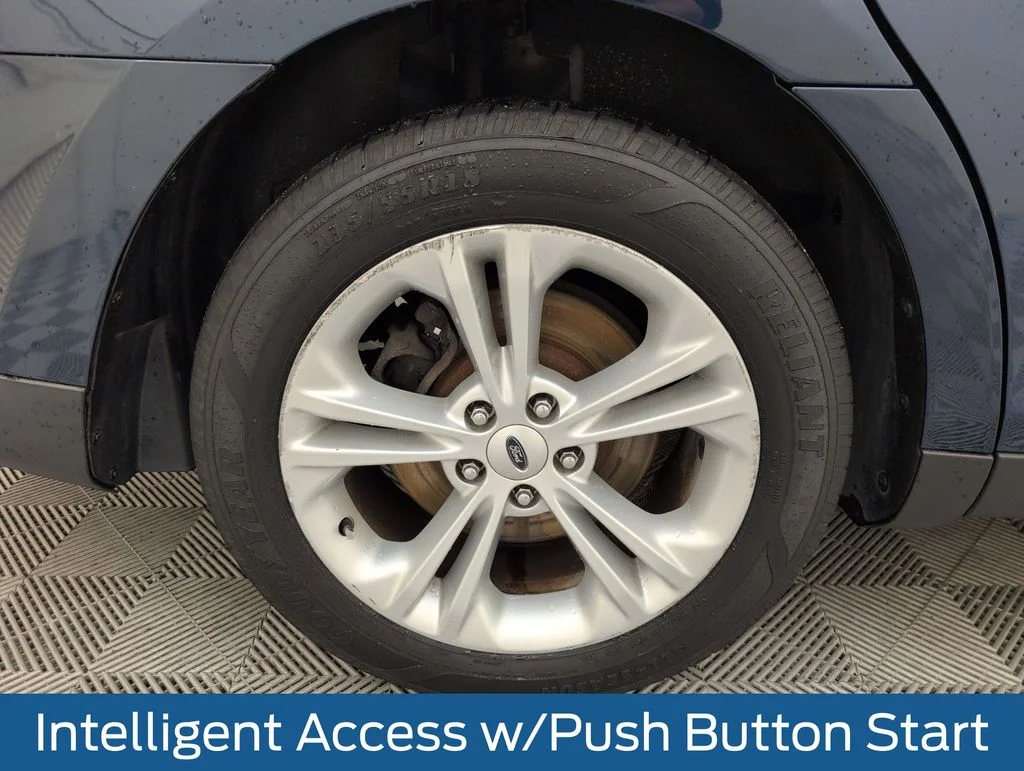 Used 2017 Blue Ford SEL image 18