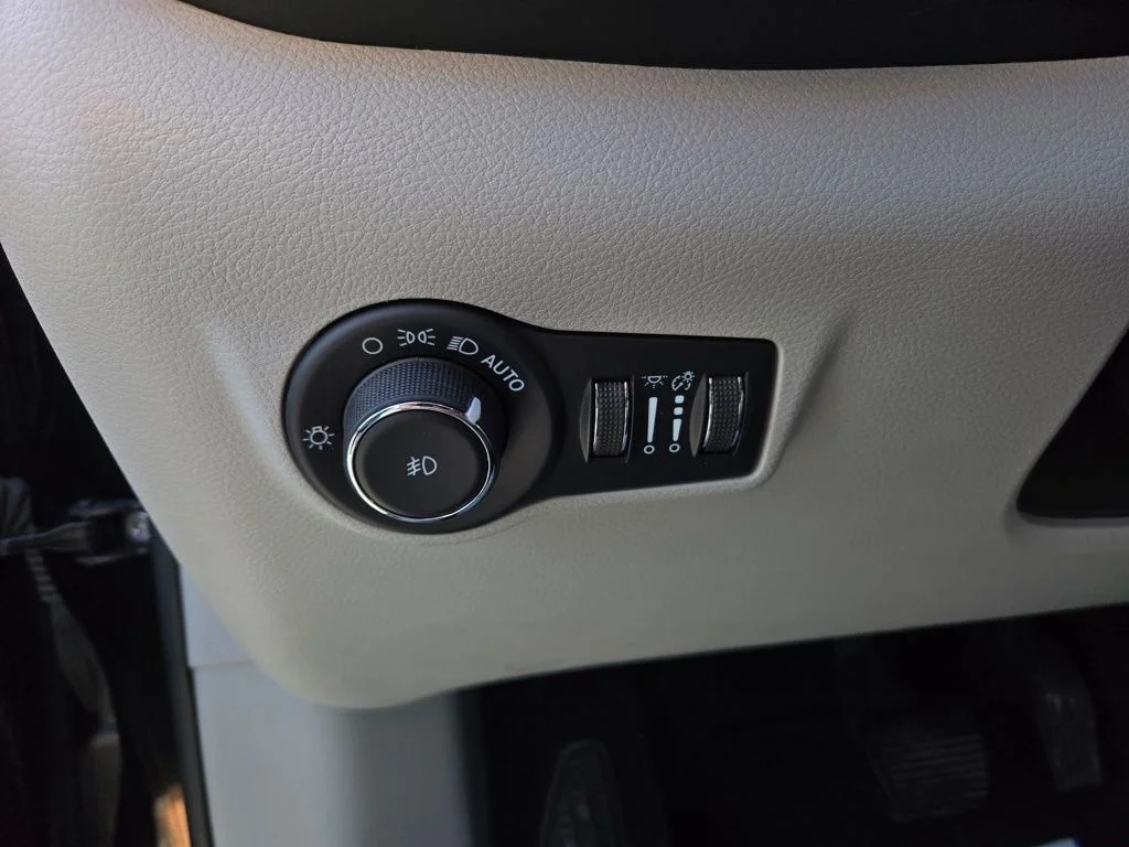 Certified Used 2023 Black Jeep Limited image 14