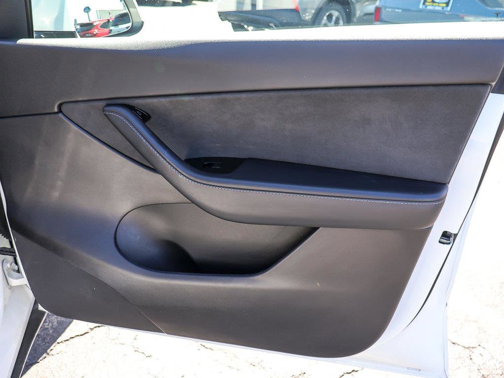 Used 2021 White TESLA Long Range image 38