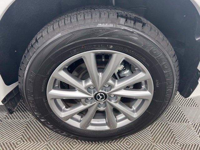 Used 2025 White Mazda 2.5 S Preferred Package MAZDA CERTIFIED image 10