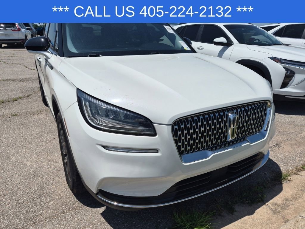 Used 2021 White Lincoln Standard image 20
