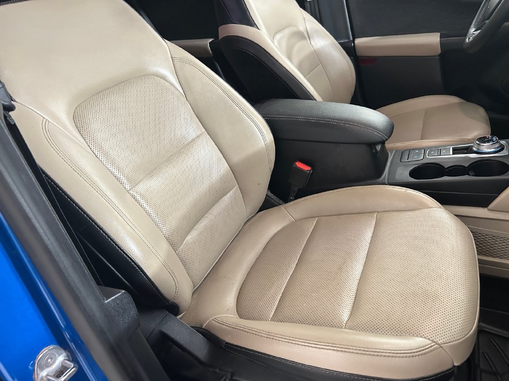 Used 2020 Blue Ford SEL image 14