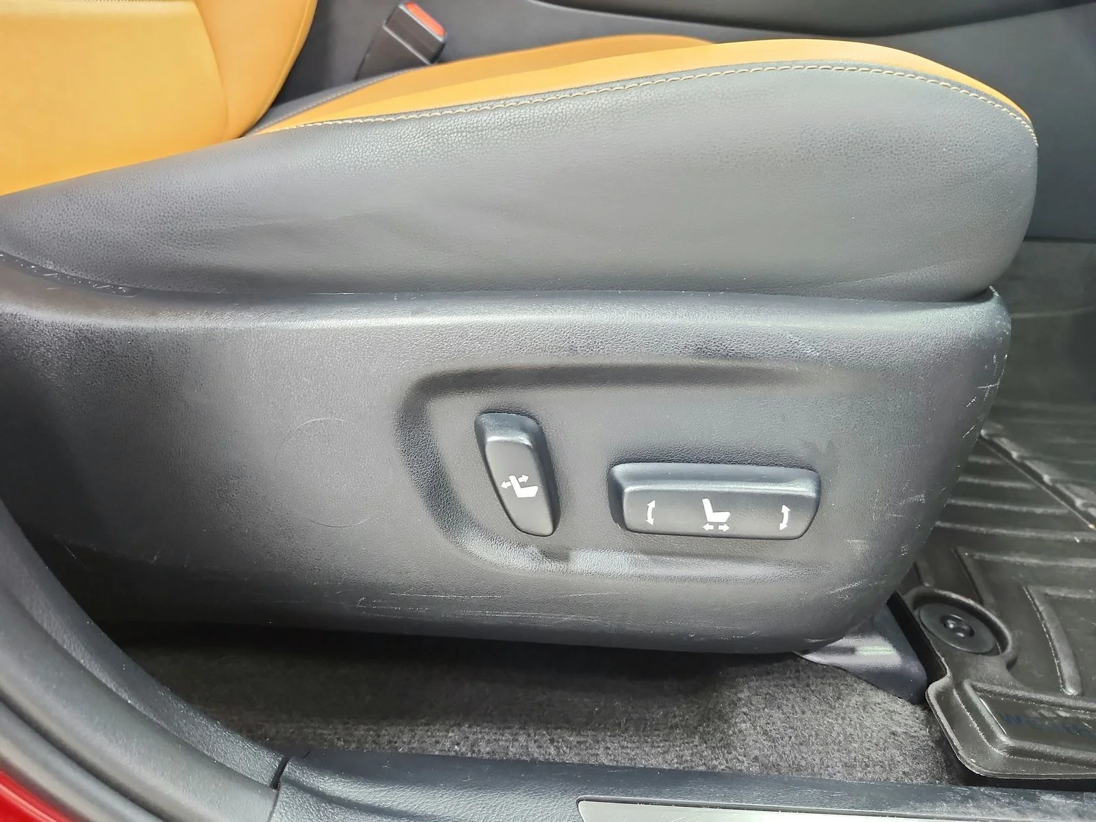 Used 2018 Red Lexus 300 Base image 35