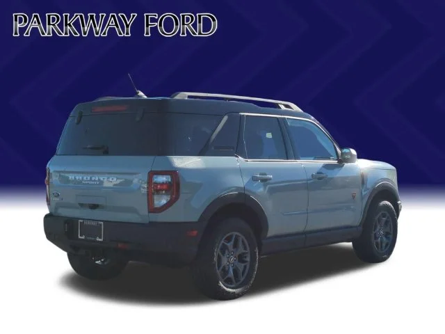 Used 2024 Green Ford Badlands image 5