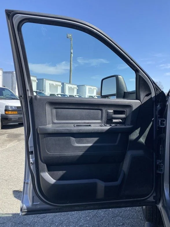 Used 2023 Silver Ram Tradesman image 9
