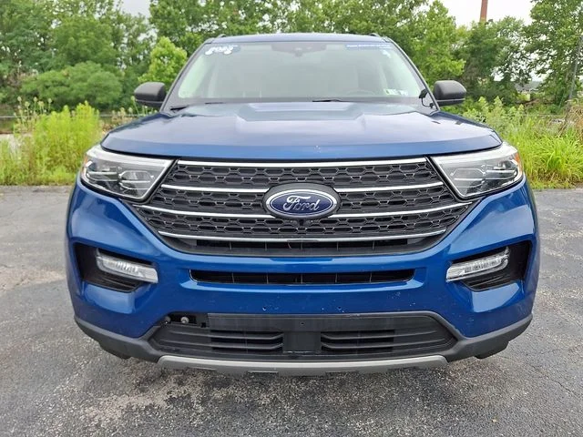 Used 2023 Blue Ford XLT image 2