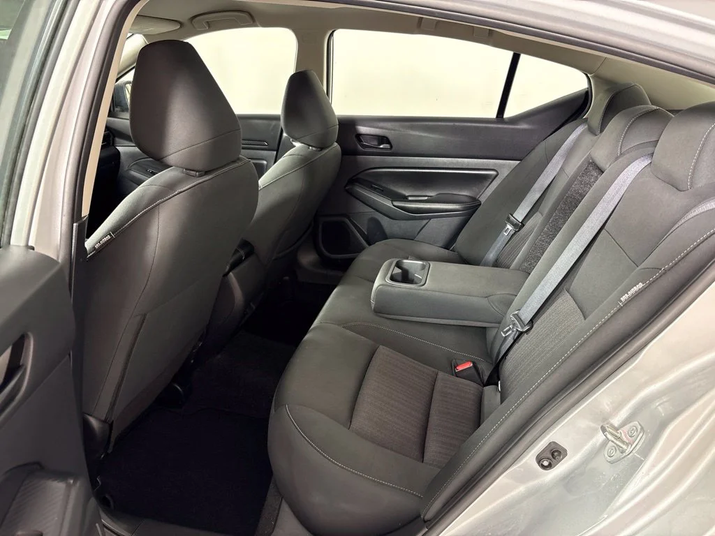Used 2024 Silver Nissan 2.5 SV image 21